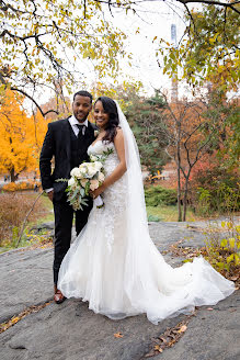 Fotógrafo de casamento Olga Roskina (fotozaz). Foto de 18 de abril 2022