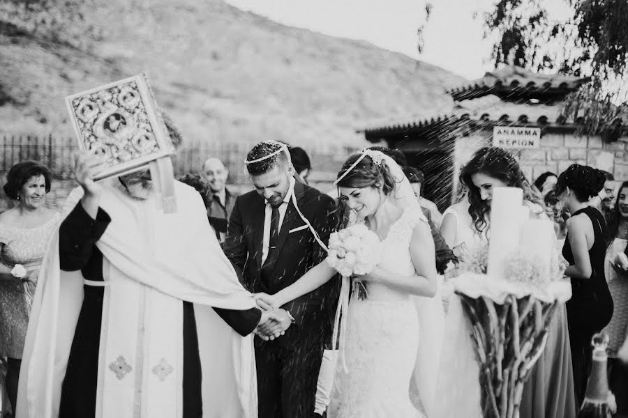 Fotógrafo de casamento Vasilis Moumkas (vasilismoumkas). Foto de 18 de outubro 2017