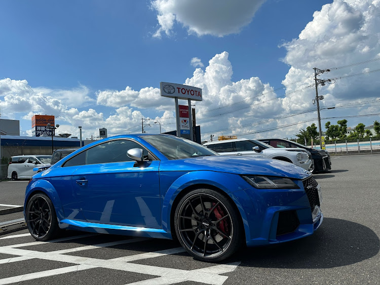 TT RS クーペのRSモデル25周年・限定車・RS5 Sportback・RS 25 years・ノガロブルーに関するカスタム事例の投稿画像5枚目