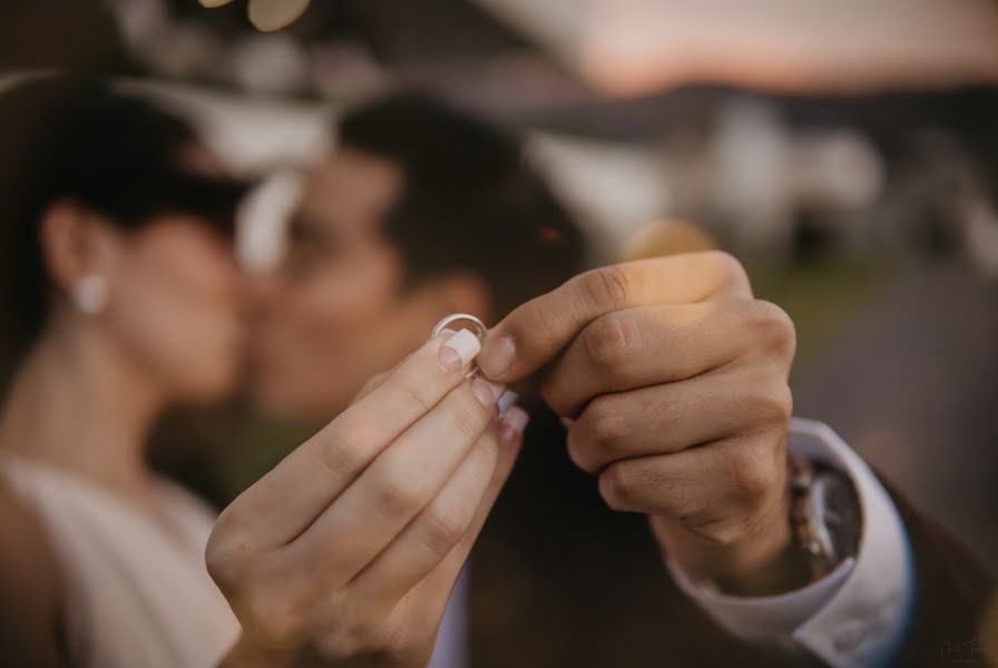 Fotografo di matrimoni Anhi Torres (studio8sociales). Foto del 2 aprile 2020