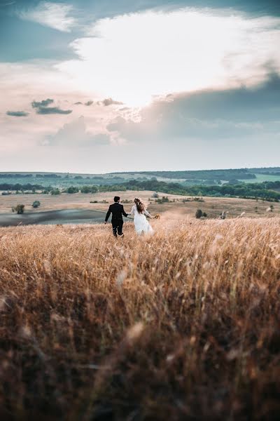 Fotografo di matrimoni Álmos Bechtold (almosbech). Foto del 5 gennaio 2020