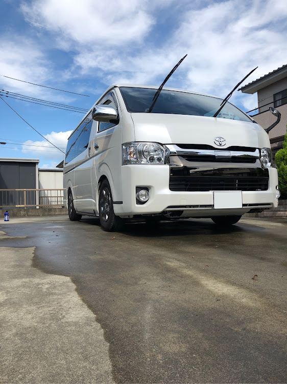 ハイエースバンの200系ハイエース・洗車・シリコーンスプレーに関するカスタム事例の投稿画像1枚目