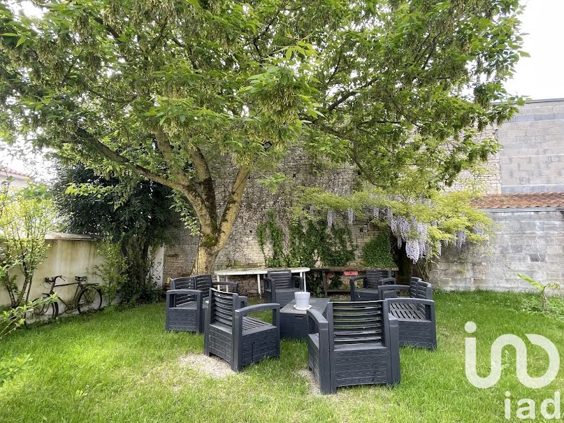 Vente maison 7 pièces 165 m² à Vérines (17540), 349 000 €