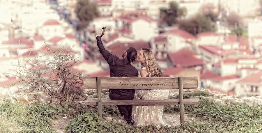 Fotógrafo de casamento Kostas Sinis (sinis). Foto de 2 de dezembro 2022
