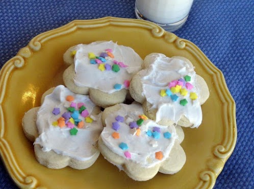 Aunt Gail's Sour Cream Sugar Cookies