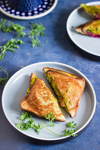 Toast Aloo Masala Toast