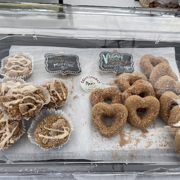 Gluten-Free Donuts at Deliciously Alicia's