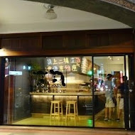 Mikkeller Taipei 米凱樂啤酒吧