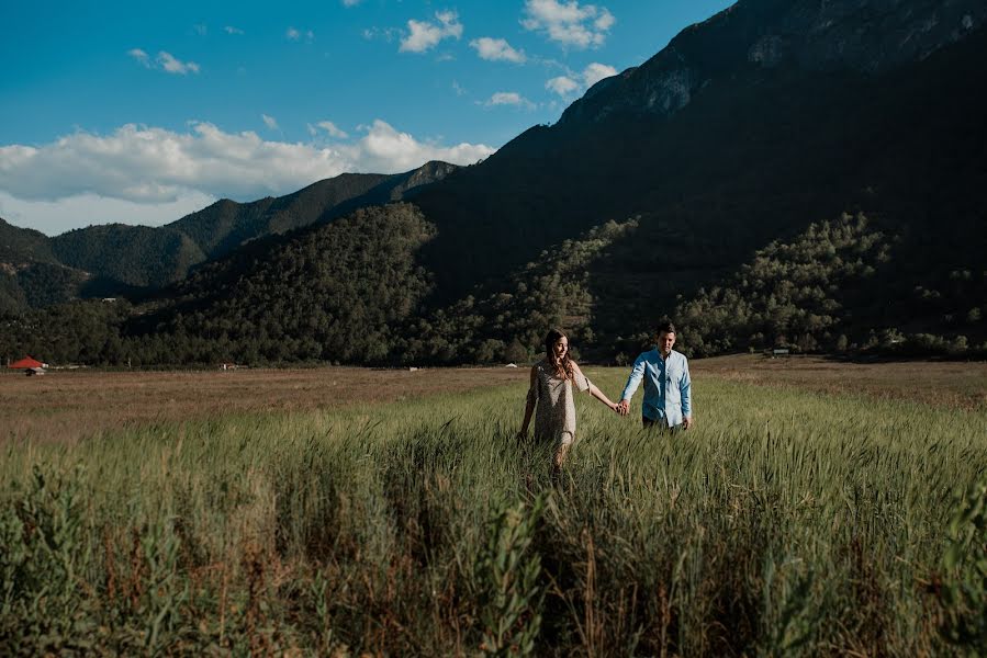 Fotógrafo de casamento Linda Solis (lindasolis00). Foto de 12 de julho 2018