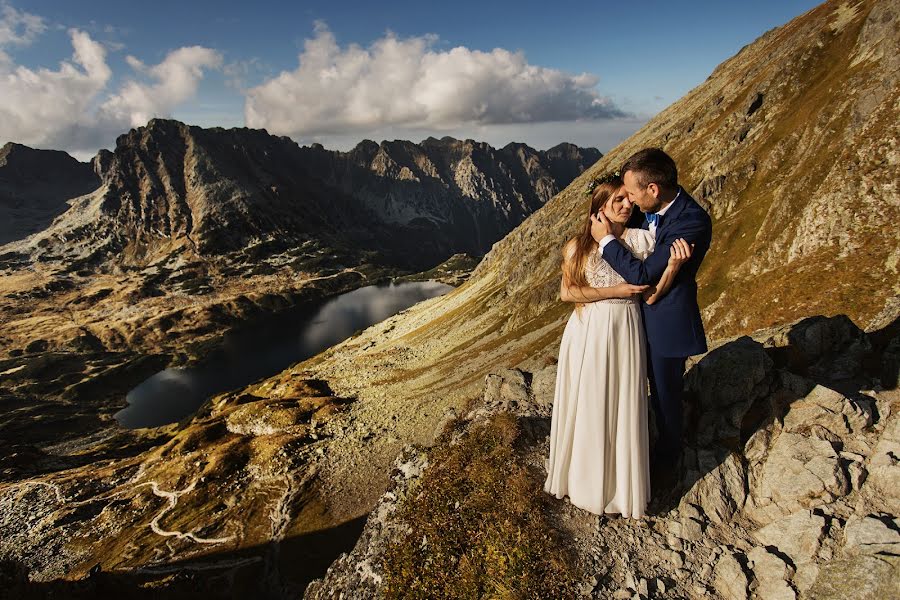 Fotografer pernikahan Kamil Czernecki (czernecki). Foto tanggal 11 Oktober 2021