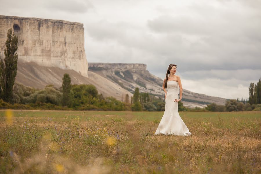 Wedding photographer Aleksandr Starostin (nikel). Photo of 23 July 2014