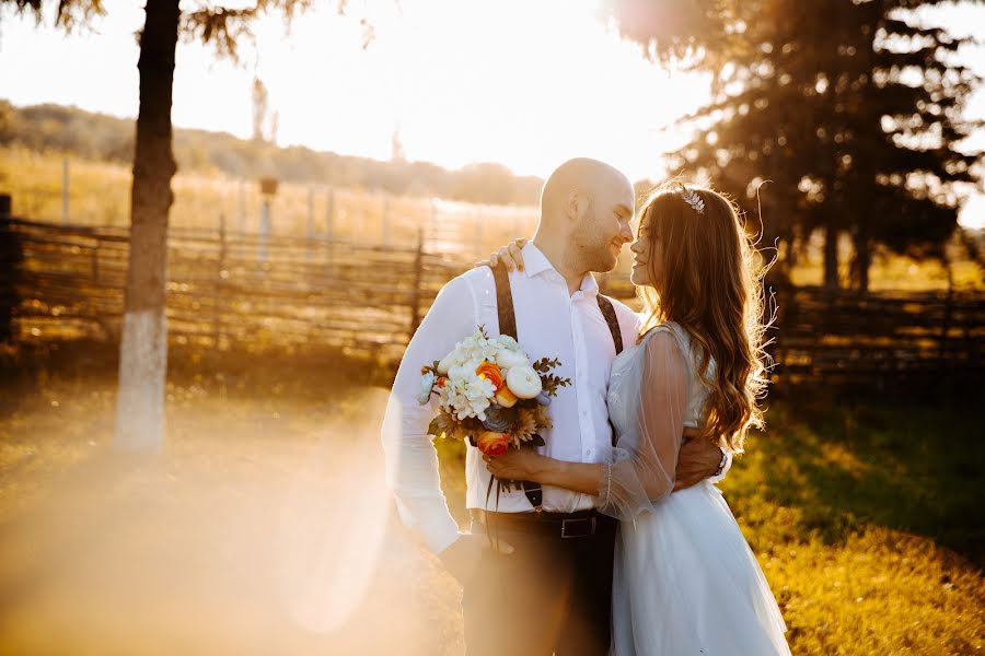 Fotógrafo de casamento Aleks Kornicel (imagestudiomd). Foto de 26 de novembro 2017