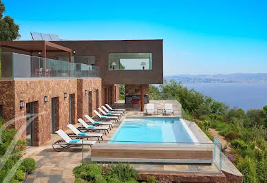 House with pool and terrace 5