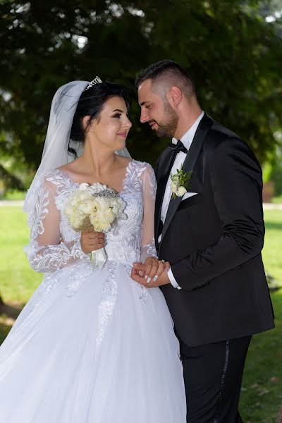 Fotógrafo de bodas Costel Scurtu (costel1973). Foto del 22 de marzo 2019