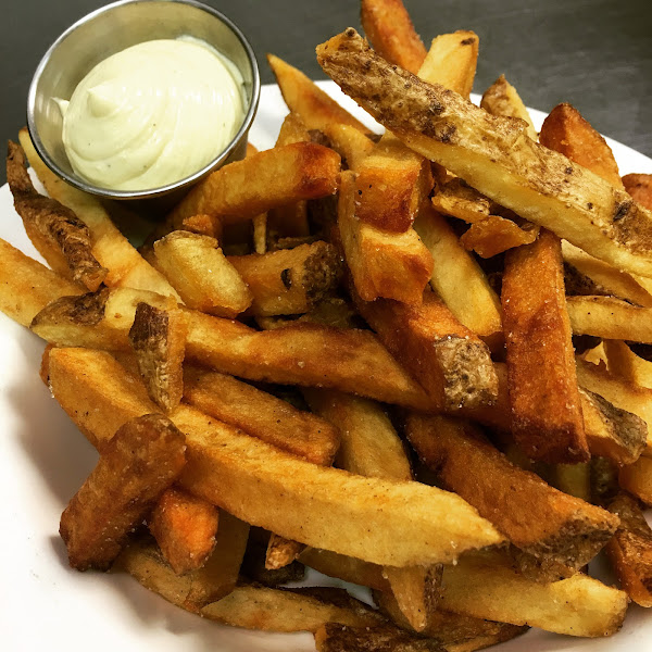 Garlic and herb fries served with our famous garlic aioli