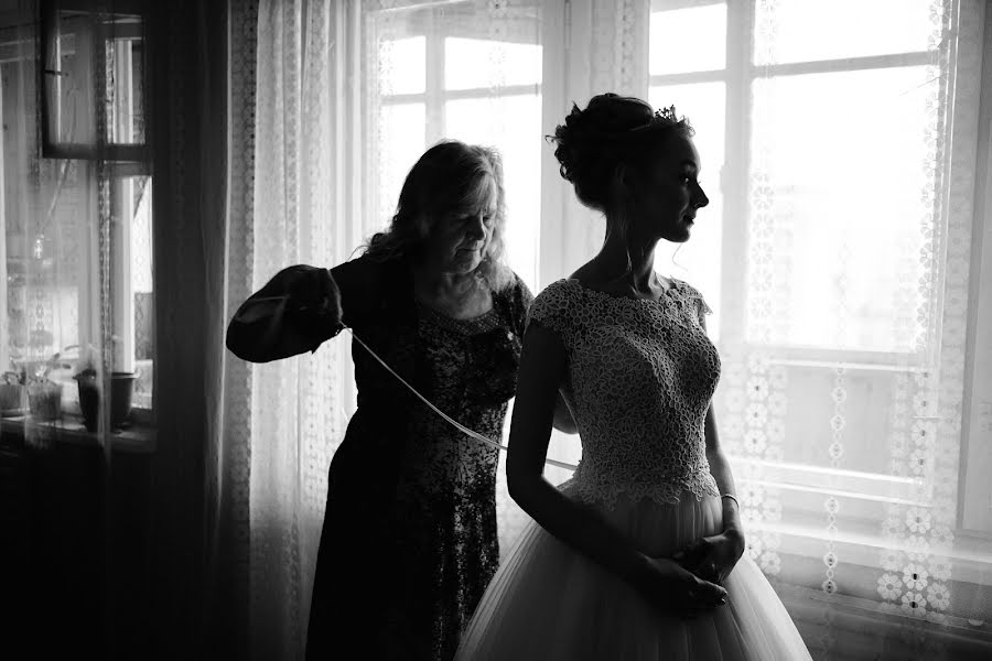 Photographe de mariage Roman Gorelov (hellsmile). Photo du 30 novembre 2017