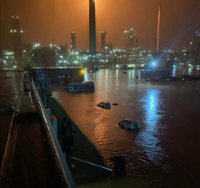 Sapref oil refinery, south of Durban, has been flooded. Picture: VIA FACEBOOK.