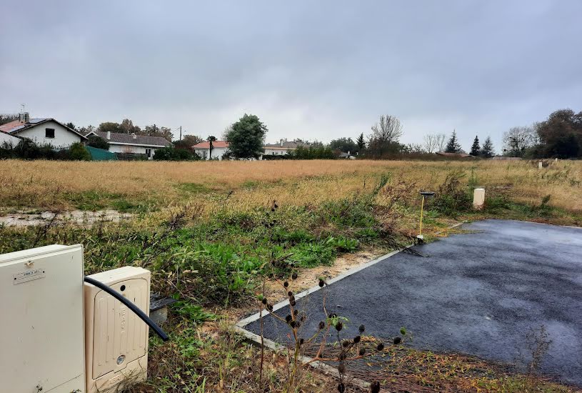  Vente Terrain à bâtir - 668m² à Clermont (40180) 