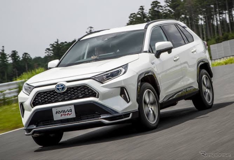 プリウスαのRAV4PHV・トヨタ生産停止・プリウスα・アルミホイール手放す・お久しぶりです(⸜( * ॑꒳ ॑* )⸝)に関するカスタム事例の投稿画像2枚目
