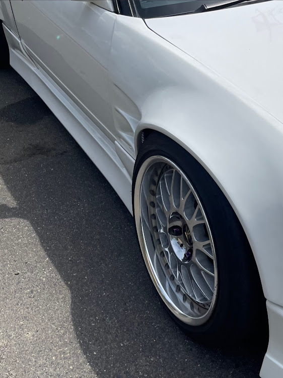 180SXの汚いホイールをパッと見綺麗に・180SX・DIY・また失敗か？に関するカスタム事例の投稿画像6枚目