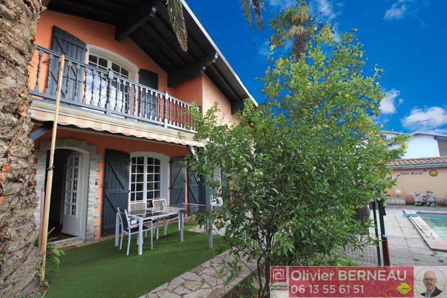 Vente maison 8 pièces 244 m² à Tarnos (40220), 697 840 €