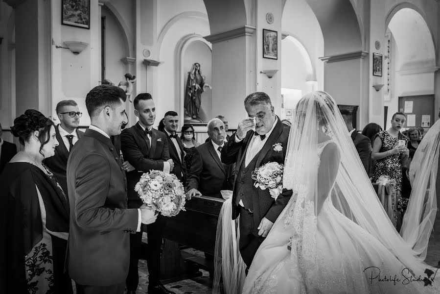 Wedding photographer Vincenzo Martello (photolifestudio). Photo of 26 February 2021