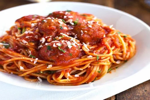 Pasta Con Ragù Di Agnello