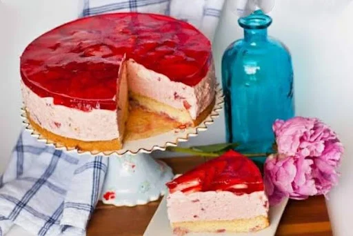 Strawberry Mousse Cake