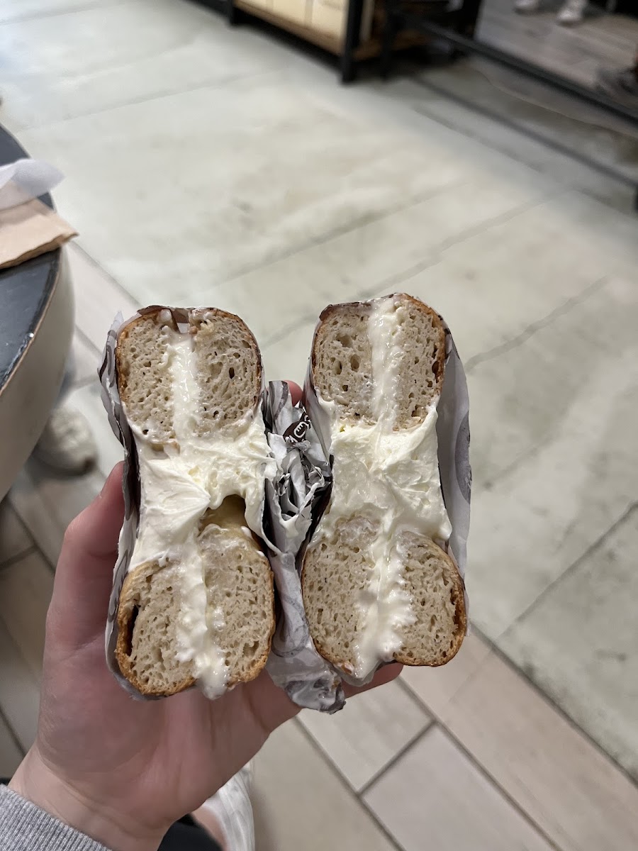 plane bagel toasted with cream cheese