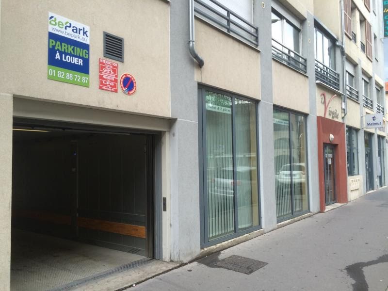 Location  parking  12 m² à Lyon 7ème (69007), 59 €