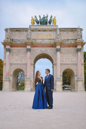 Fotografo di matrimoni Elena Lobanova (elenaparisphoto). Foto del 23 gennaio 2023