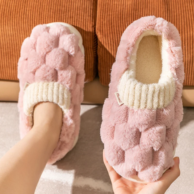 Dames katoenen pantoffels winter voor thuis, zacht en warm. Ideaal voor comfortabele en ontspannen momenten thuis met warme voeten.