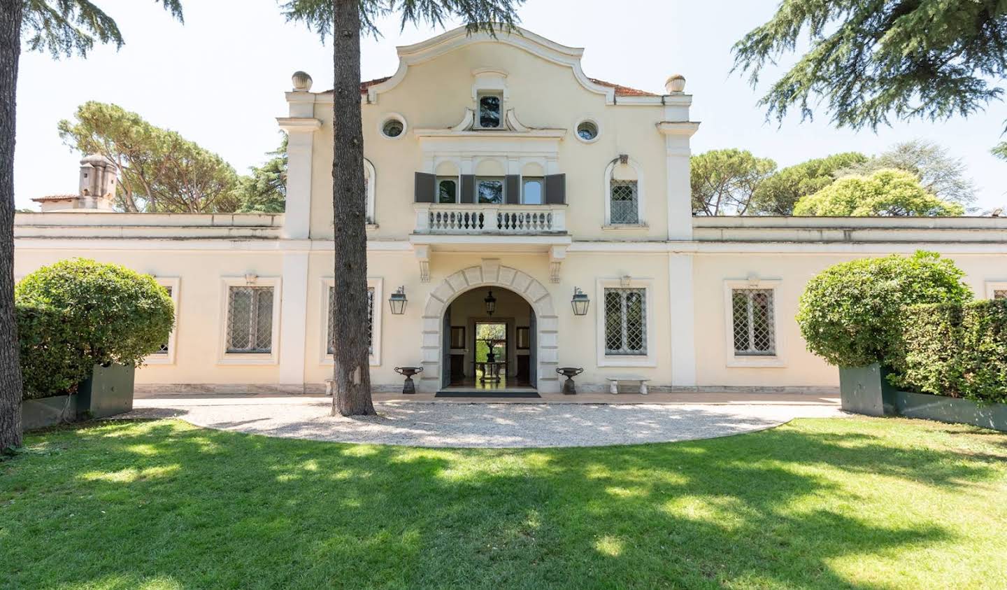 Villa avec jardin et terrasse Tivoli
