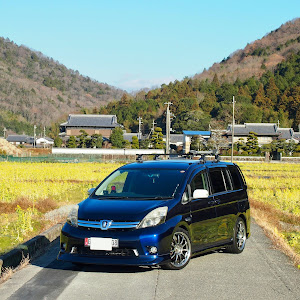 アイシス ZGM11W