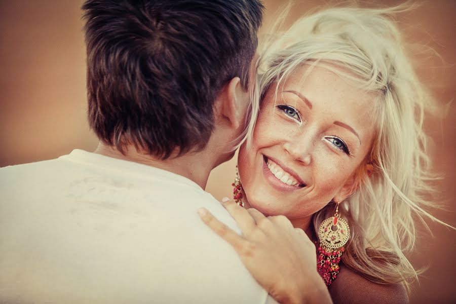 Wedding photographer Evgeniy Golubev (evgenyjs). Photo of 16 March 2014