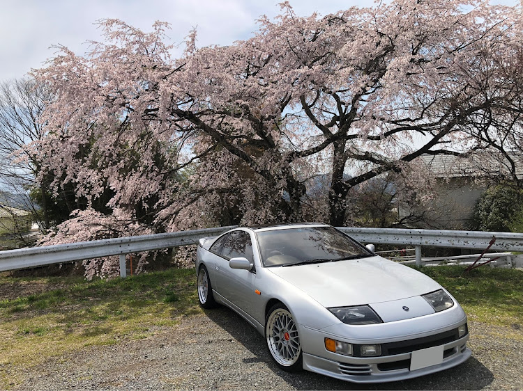 フェアレディZの春の交通安全週間・桜吹雪・いつもイイネ&コメントありがとうございます🙇‍♂️・フェアレディZに関するカスタム事例の投稿画像2枚目