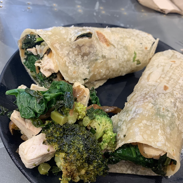 grilled chicken rice tortilla wrap