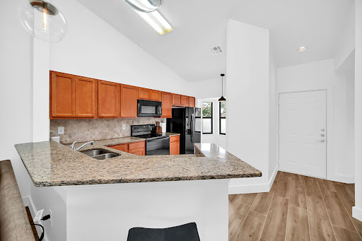 Apartment with terrace and pool 4