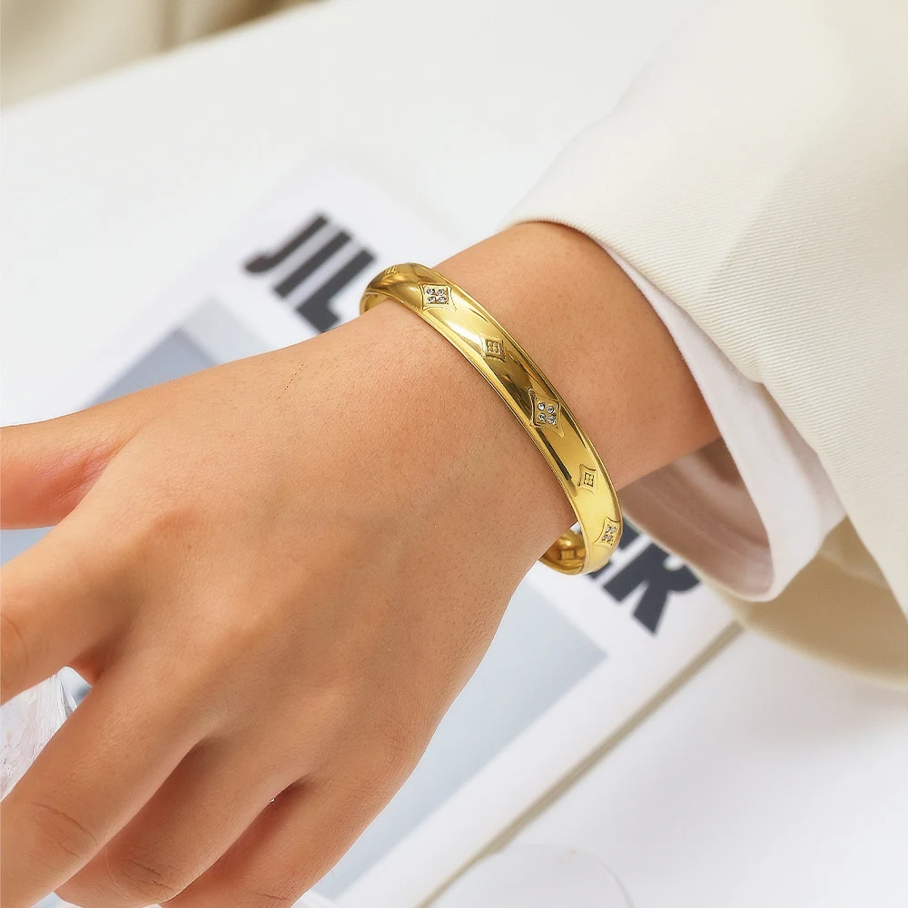 Title 5, Bracelet en acier inoxydable plaqué or 18K en f...