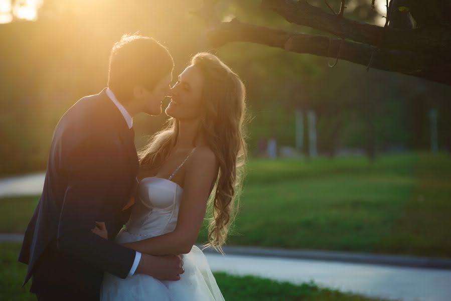 Fotógrafo de casamento Elena Vilena (lenavilena). Foto de 10 de junho 2016