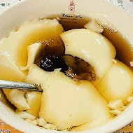 修安扁擔豆花、黑砂糖刨冰