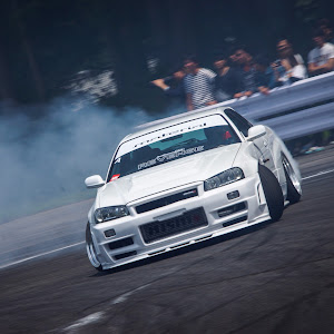 スカイライン R34