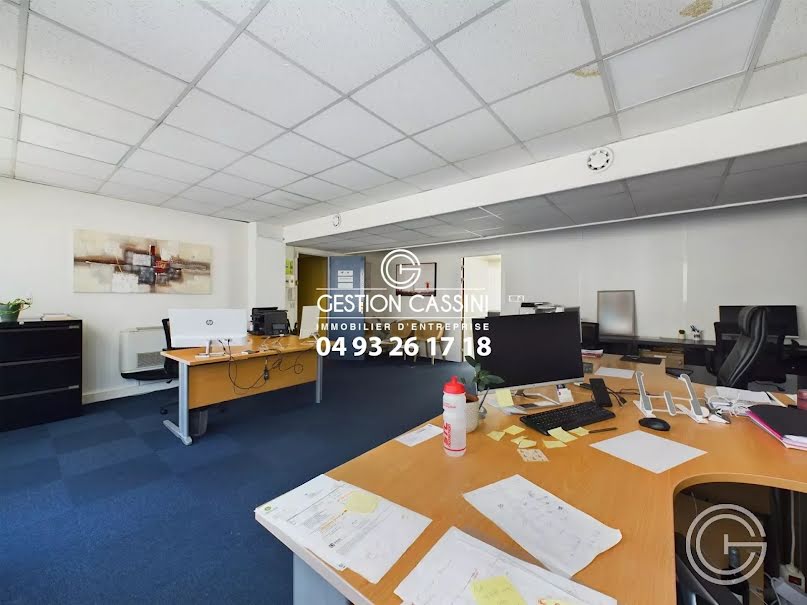 Location  locaux professionnels 2 pièces 71.56 m² à Nice (06000), 1 455 €