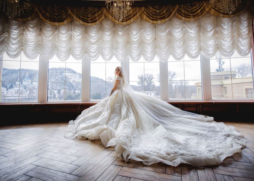 Wedding photographer Valentina Yudina (well99). Photo of 28 February 2019