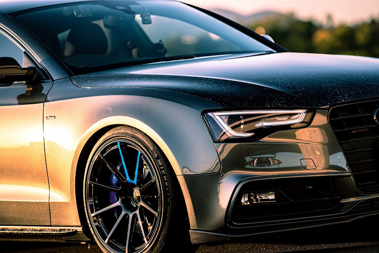 A5 スポーツバックの目指せPickUpCars・Audiと美しい風景・秋の空・マジックアワーに関するカスタム事例の投稿画像7枚目