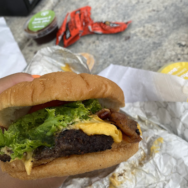 burger and gf bun!