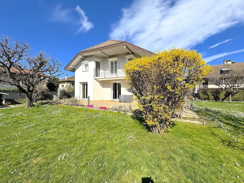 Vente maison 6 pièces 156 m² à Annecy (74000), 800 000 €