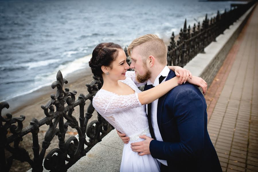 Fotografo di matrimoni Elena Metelica (elenandroma). Foto del 14 novembre 2014