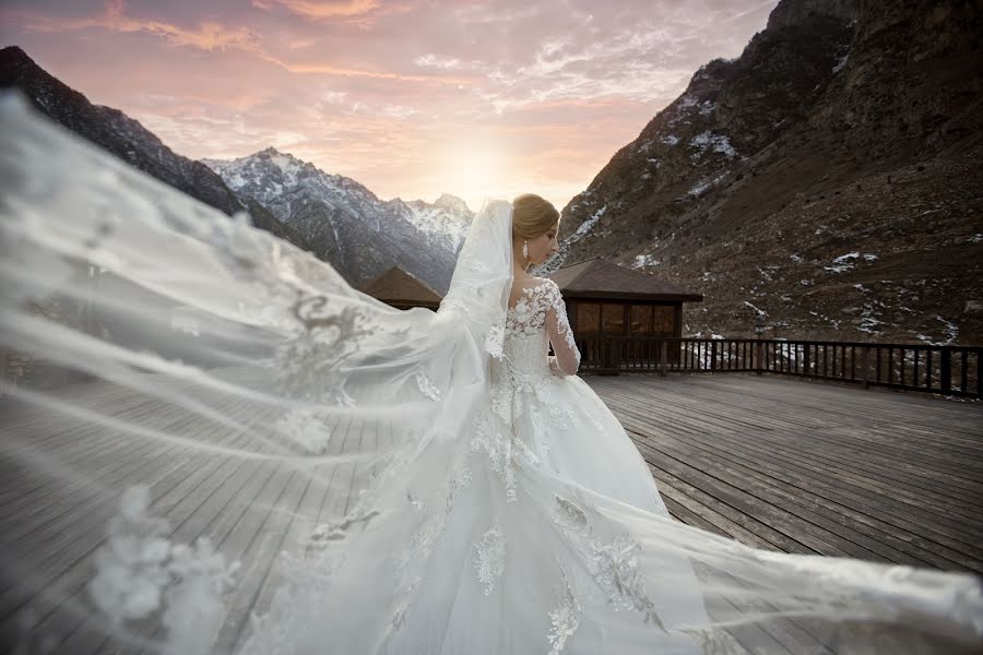 Весільний фотограф Джамиля Кучукова (eledvein). Фотографія від 26 лютого 2018