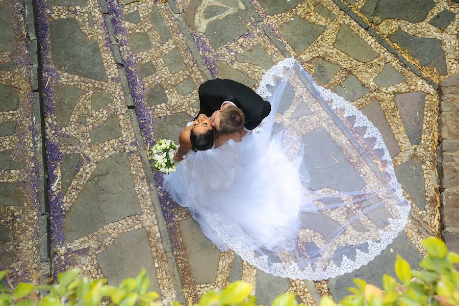 Fotógrafo de casamento Euguin Solis (elitephoto). Foto de 2 de junho 2019